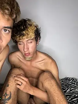 Dittoandpayton's Live XXX Chat