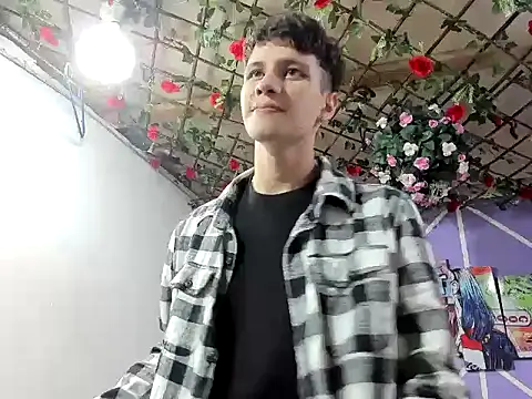 Chat XXX en directo de DANIEL_Hot777
