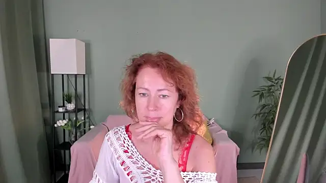 LeticiaRomano live XXX chat