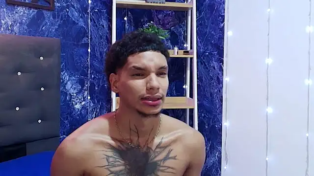 Webkamerová show kai_storm77