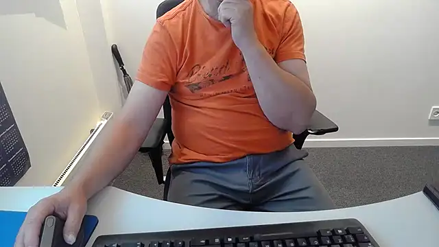 Buggemann live XXX chat