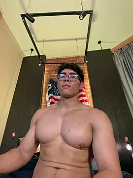 GrayAndrews' Live XXX Chat
