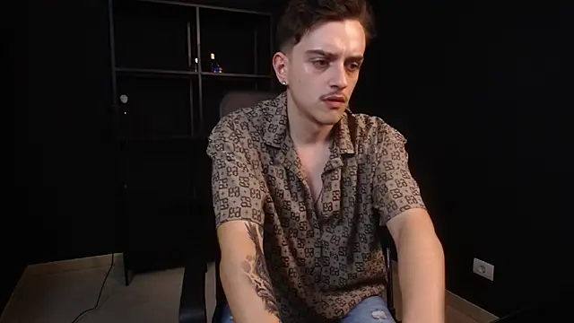 Онлайн чат XXX FelixStarkk