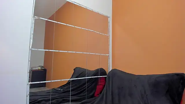 Онлайн чат XXX b3cky_