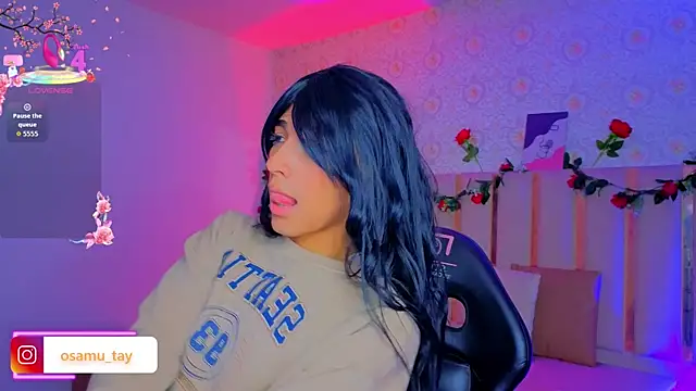 XXX chat uživo modela osamu_tay