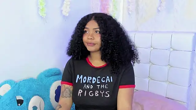 دردشة Angel_Belll الجنسية المباشرة