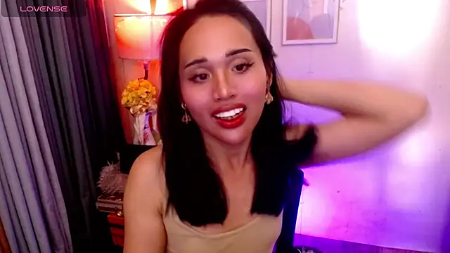 XXX chat uživo modela urmidnightcravingsxx