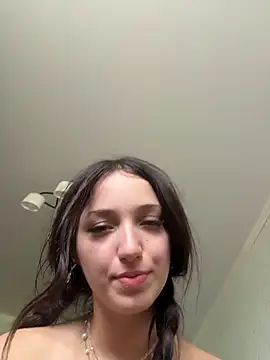 DollyTall's Live XXX Chat