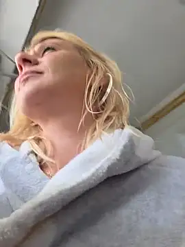 KaylinJan Adlı Modelin Canlı XXX Sohbeti