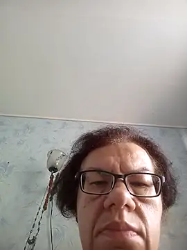 Olena72531 Chat XXX in diretta