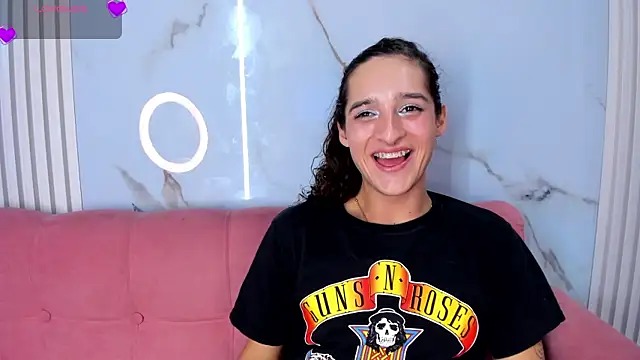 צ'אט XXX בשידור חי של CandyDance1_
