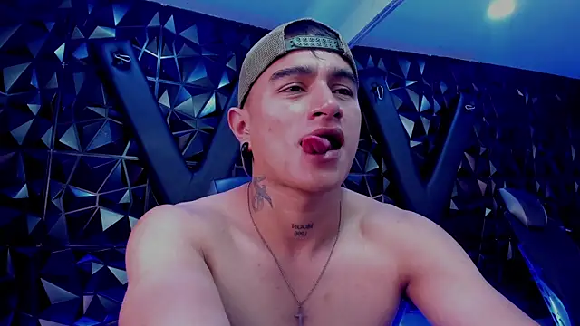 แชท XXX สดของ LiamDeeps