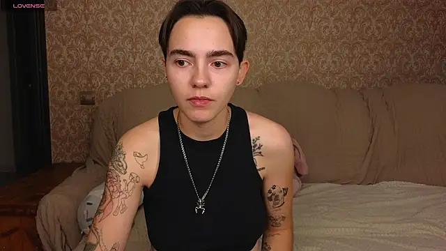 Chat XXX ao vivo de Lilihere_