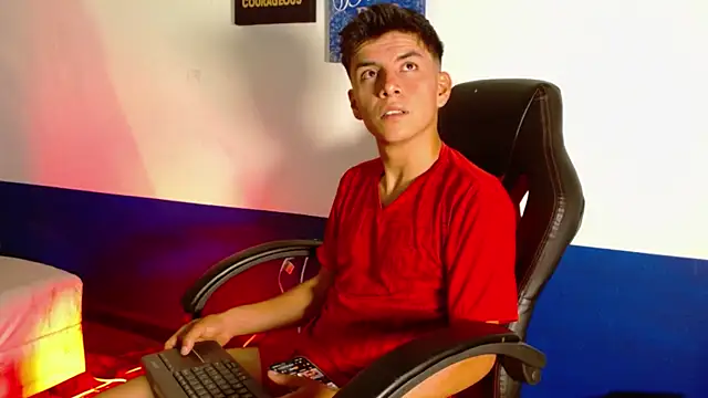 XXX chat uživo modela Vincent_Kane