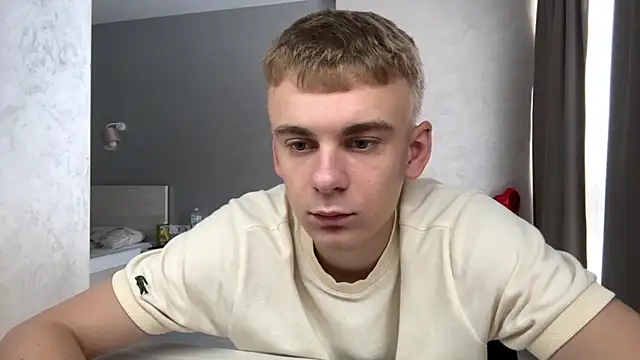 SoloFury live XXX chat