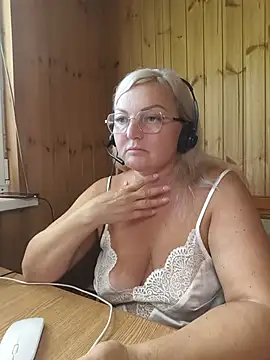 XXX chat uživo modela White-Chocolatte