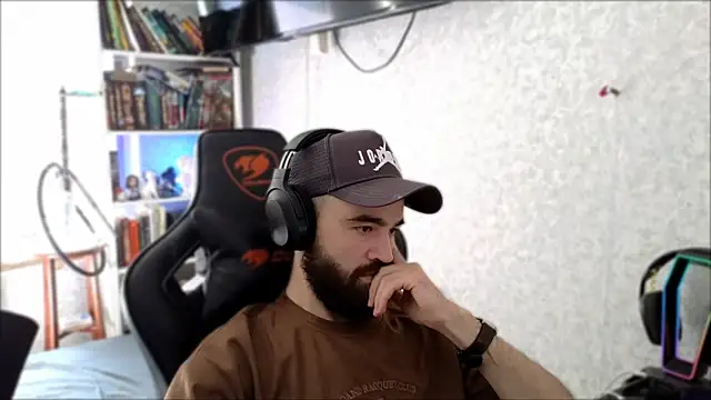 _Serious_Man Chat XXX live