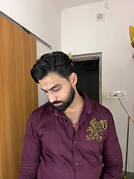 Chat XXX ao vivo de Royalboy_03
