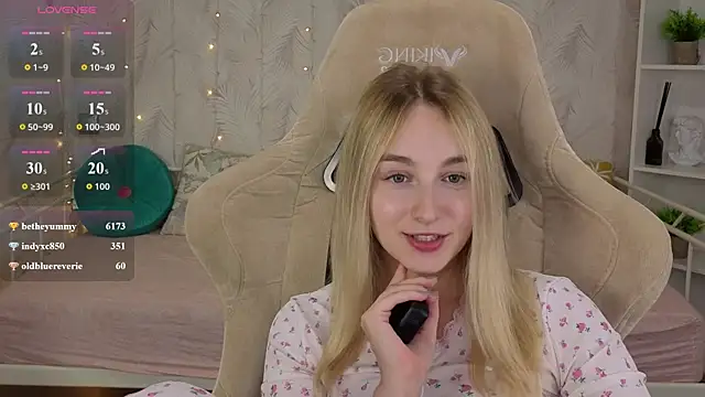 Shy_Polly's Live XXX Chat