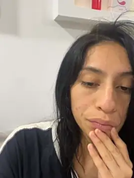 Lucyanajoi Chat XXX in diretta