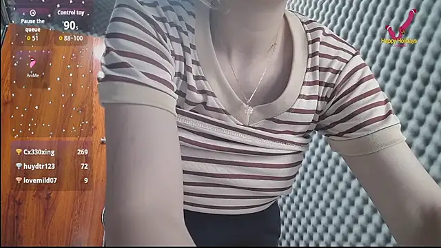 Shiny_68 现场XXX聊天
