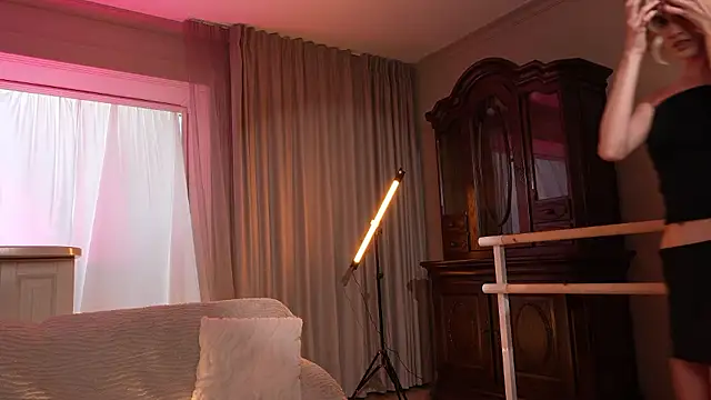 แชท XXX สดของ aurora_nude