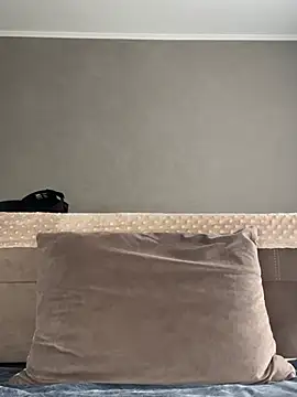 LaraVoosh Live XXX-chat