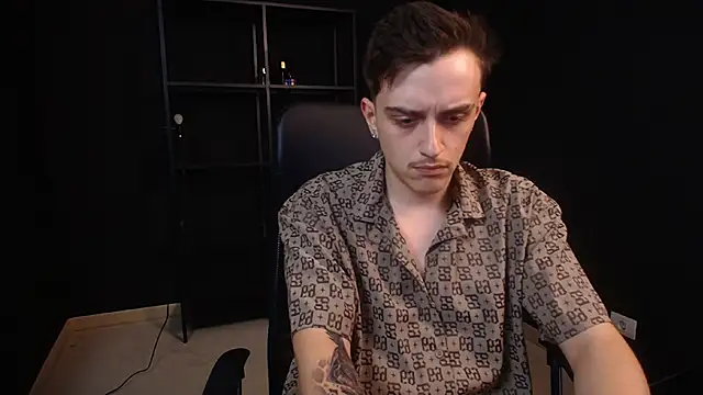 FelixStarkk Adlı Modelin Canlı XXX Sohbeti