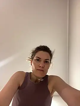 Ms-Lust1- – Naživo XXX chat