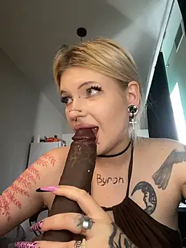 Chat +18 de DriveThruCiri ao vivo