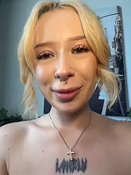 MaryChanXO Adlı Modelin Canlı XXX Sohbeti