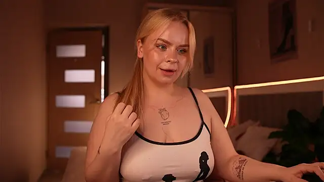LisaLove3 라이브 XXX 채팅