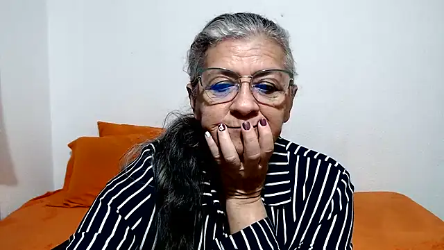 candy_mature_n Live XXX chat