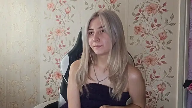 WhitePowerGirl Live XXX Chat