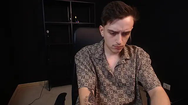FelixStarkk: онлайн-секс-чат