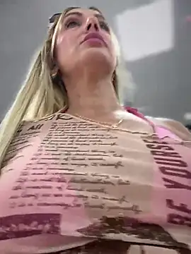 Chat XXX ao vivo de adya-aly