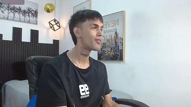Duncan_brown live XXX chat