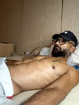 Chat +18 de pigDany ao vivo