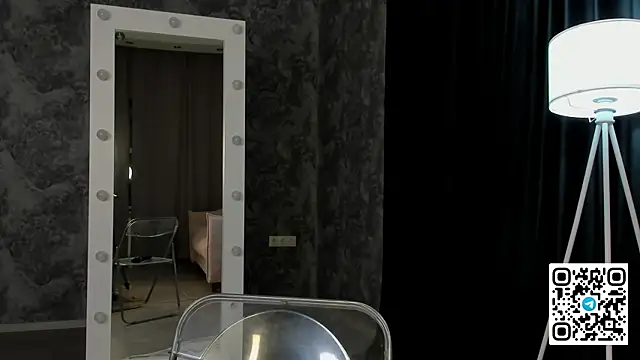 Anellyball Adlı Modelin Canlı XXX Sohbeti