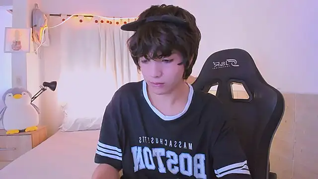 צ'אט XXX בשידור חי של Sweet_Allan