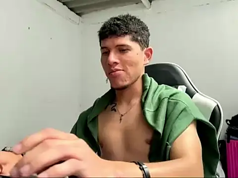 Edward_2709 Live XXX-chat