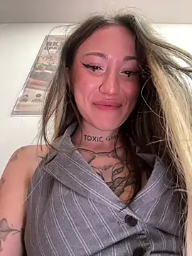 Chat XXX en directo de SaintSquirt