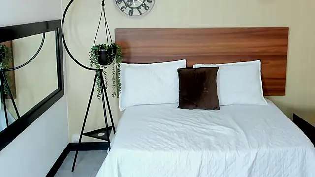SamayRyann Adlı Modelin Canlı XXX Sohbeti
