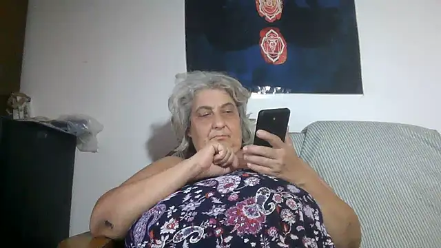 Chat XXX en directo de ExquisiteMature