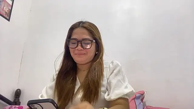 VikkiDunemn Live XXX Chat