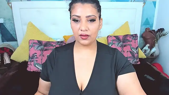دردشة AmyCubes الجنسية المباشرة