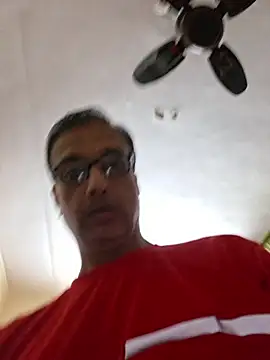 Mumbai_Fucker live XXX chat