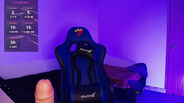 Chat XXX en directo de Nicolwhitee