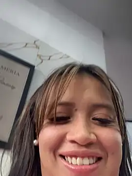 Melany-1 Chat XXX live