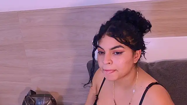 MelodyAlvarez 라이브 XXX 채팅